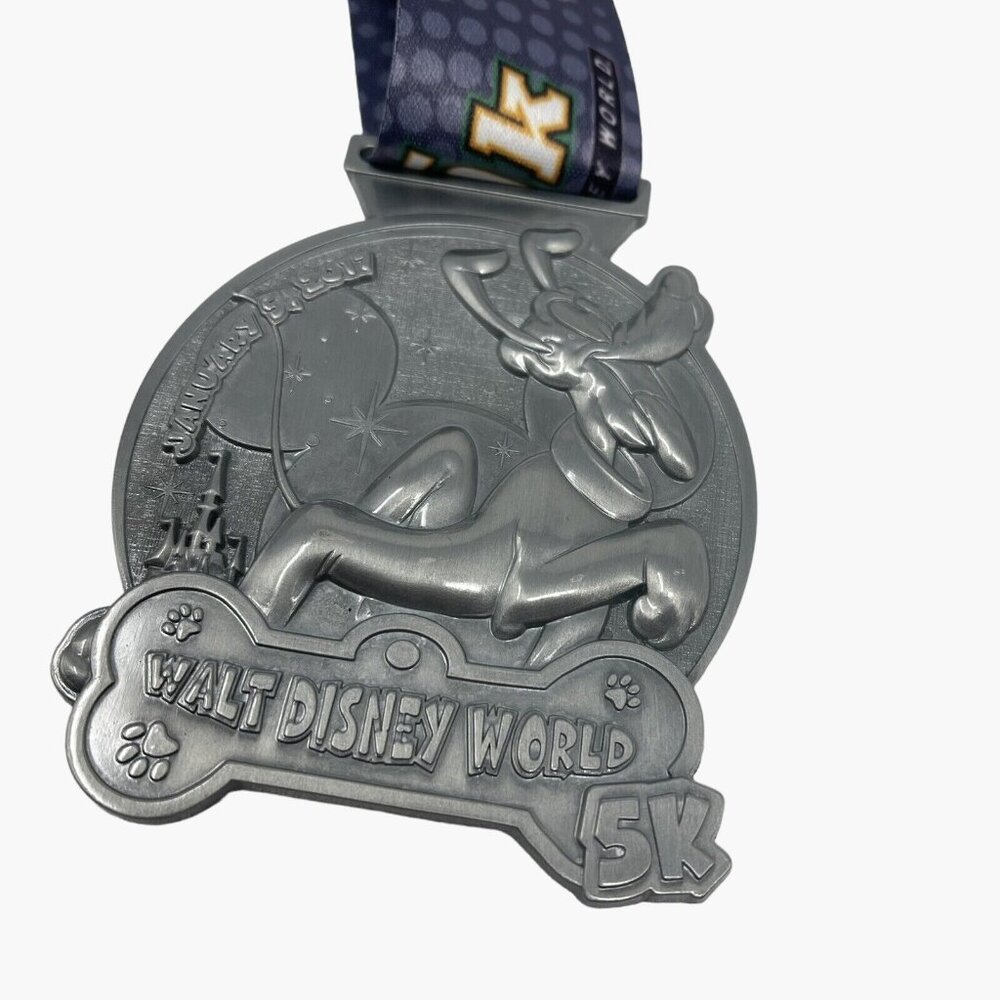 Walt Disney World Pluto 5K Medal 3.5" Pewter Finish With Lanyard